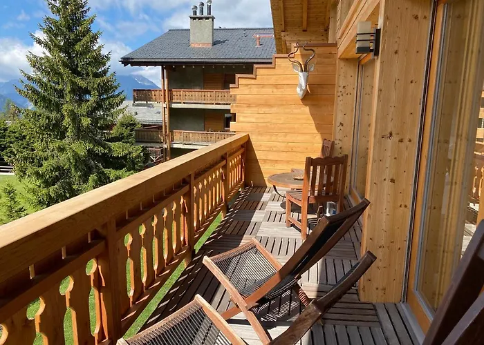 Apartment Sunny Apt, Fabulous View & Balcony, Sleeps 8 *